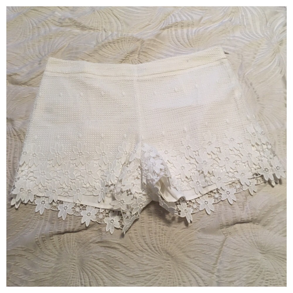NWOT Ann Taylor White Lace Trim Shorts - Picture 5 of 11